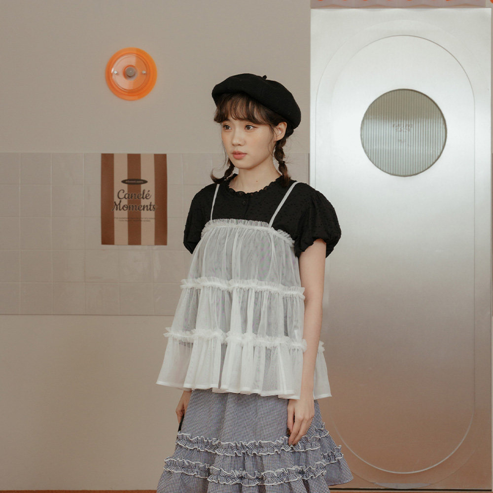 QUEENSHOP 2026春夏新品女装两穿网纱蛋糕细肩罩衫背心01099642