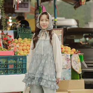 QUEENSHOP 2026春夏新品女装立体摆荷叶透肤罩衫背心-蓝01099507