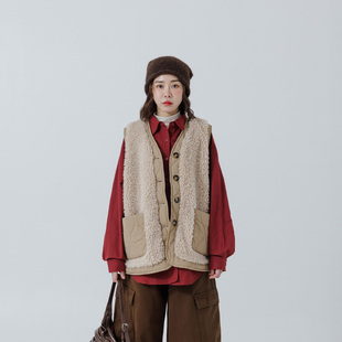 衍缝铺棉拼接羊羔毛宽版 女装 背心02080314 2025秋冬新品 QUEENSHOP