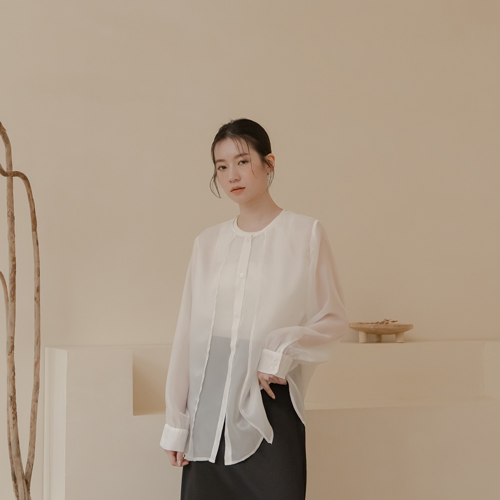 QUEENSHOP 2025春夏女装蕾蒂光泽感双层透肤无领衬衫-