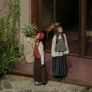 格纹花苞造型细肩罩衫 女装 背心01099372 2025秋冬新品 QUEENSHOP