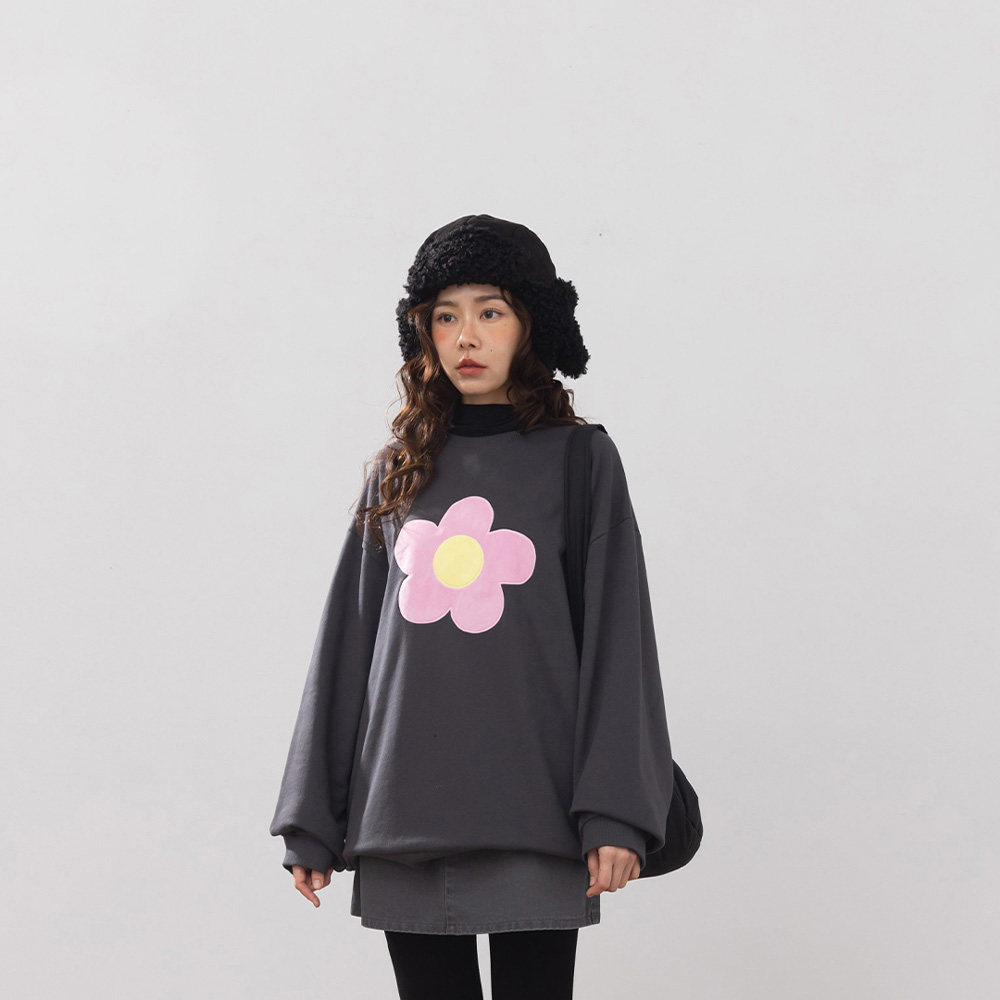 QUEENSHOP 2025秋冬新品女装立体磨毛花花长袖卫衣-深