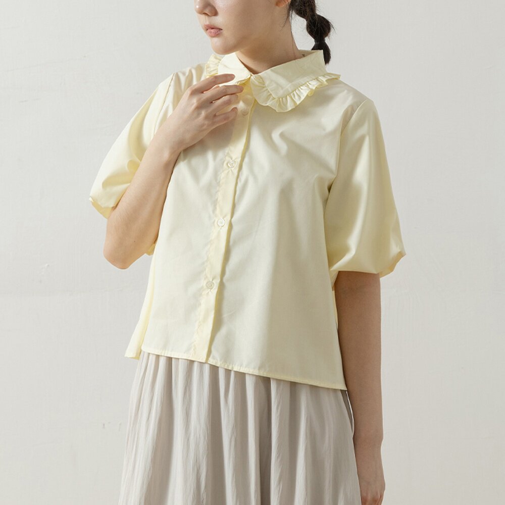 QUEENSHOP 2026春夏新品女装荷叶领五分袖宽版衬衫-黄01025750