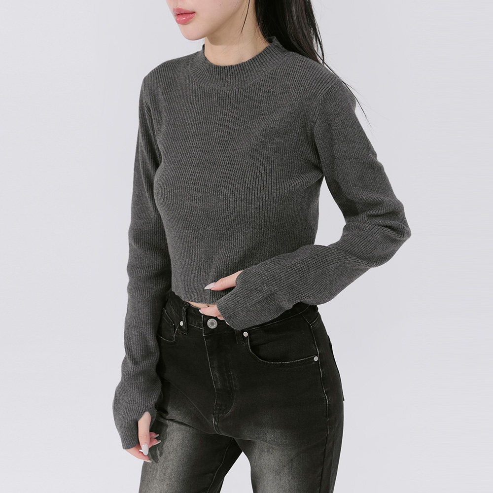 QUEENSHOP 2025秋冬新品女装微高领指洞造型针织合身上