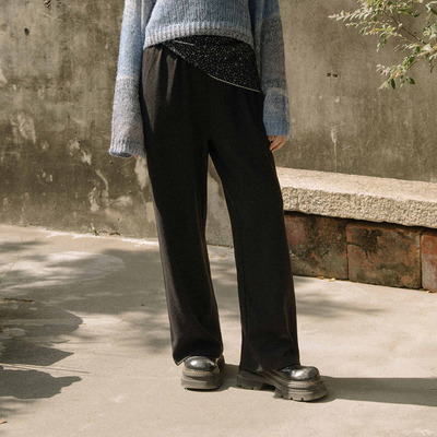 立体纹理直筒软料长裤