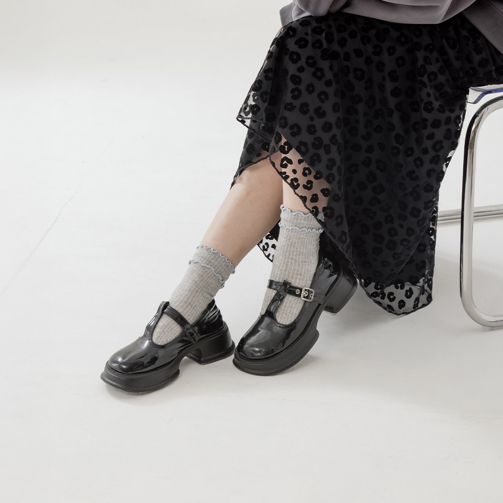 QUEENSHOP 2025秋冬新品女装双层木耳花边彩色点点长袜