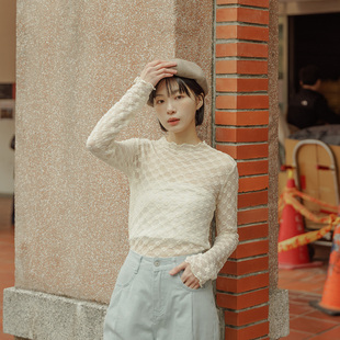 小花木耳边透肤高领上衣01099585 女装 QUEENSHOP 2026春夏新品