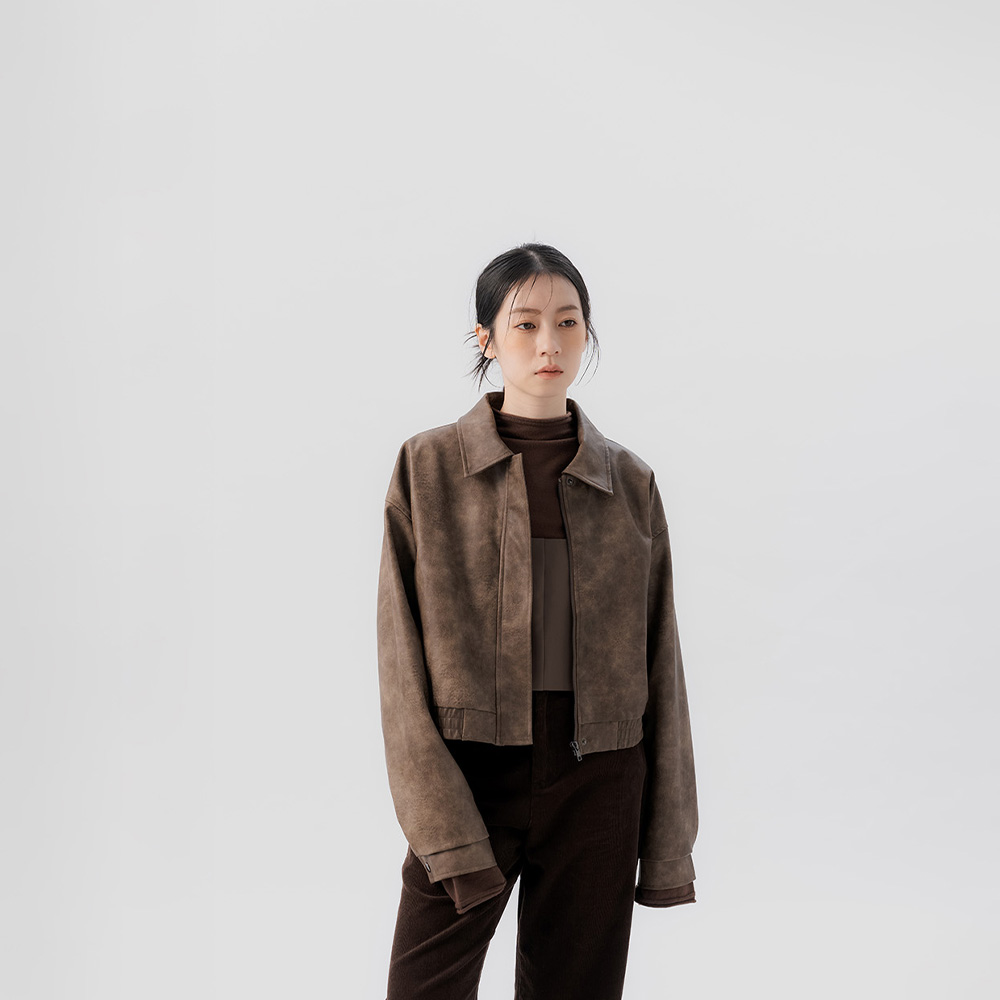 蕾蒂雾面短版皮革夹克外套