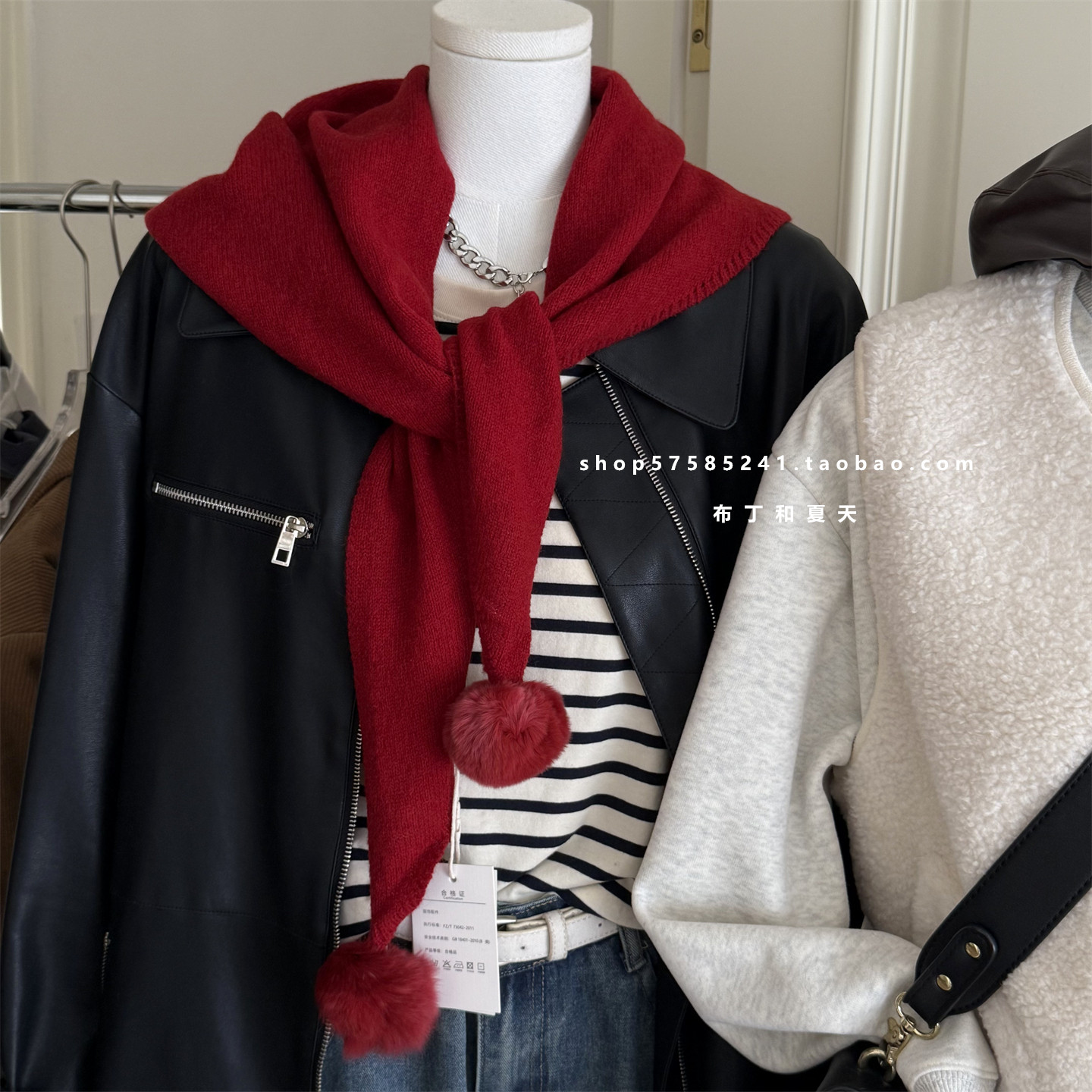 100%wool纯羊毛三角巾毛球球装饰披肩软糯亲肤纯色法式围巾保暖女,服饰配件/皮带/帽子/围巾,围巾/丝巾/披肩,淘宝优惠券,粉丝福利购,淘宝优惠卷