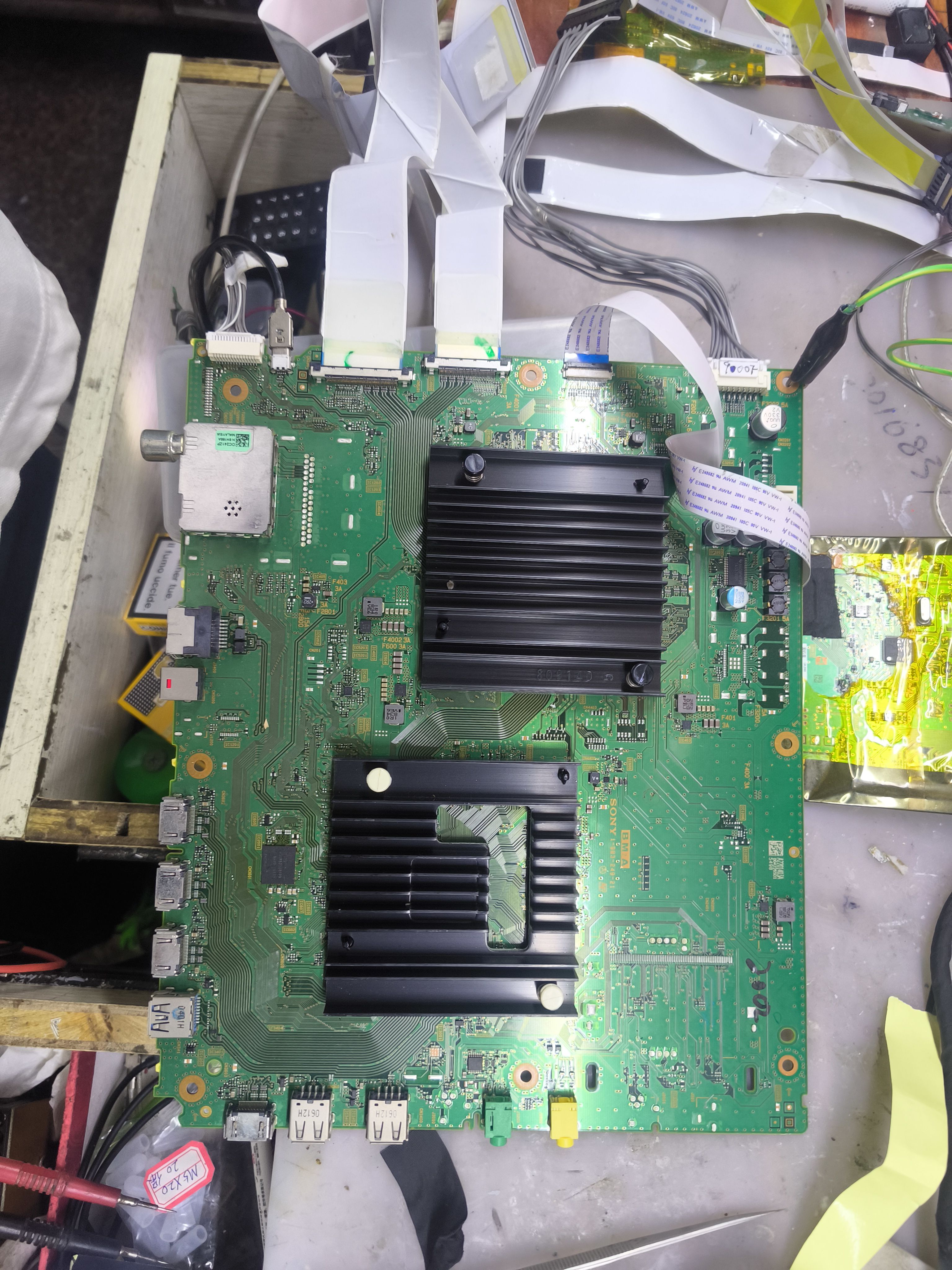 维修港版索尼KD-49/55/65/75/85X9000F主板1-983-249-21各种故障