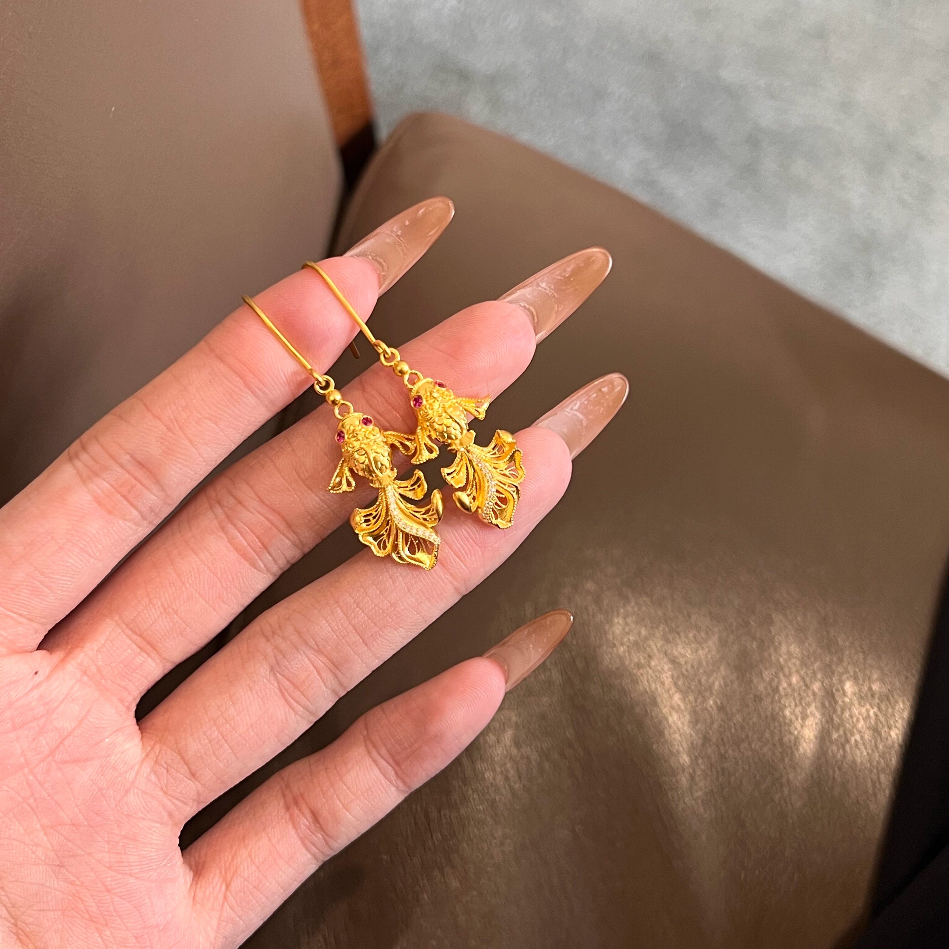 女士黄金耳钩个性吸睛锦鲤足金999莫桑钻女耳坠支持复检