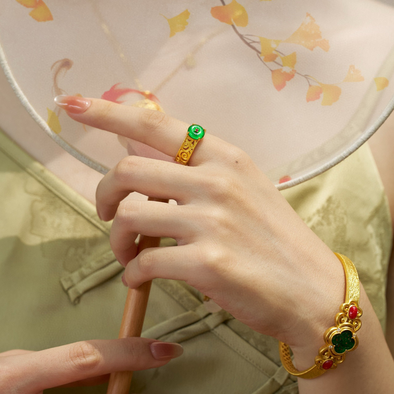 女士典雅黄金戒指足金999天然翡翠红宝石戒指支持复检带证书