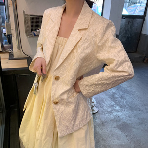 Tongse 重工浮雕刺绣网红小西装宽松春夏休闲韩版外套女2021款薄