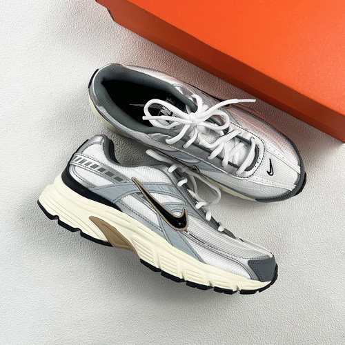 Nike耐克男子复古跑鞋风运动鞋