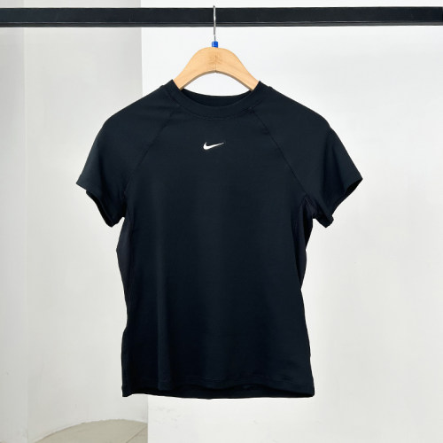 Nike耐克女子圆领修身短袖