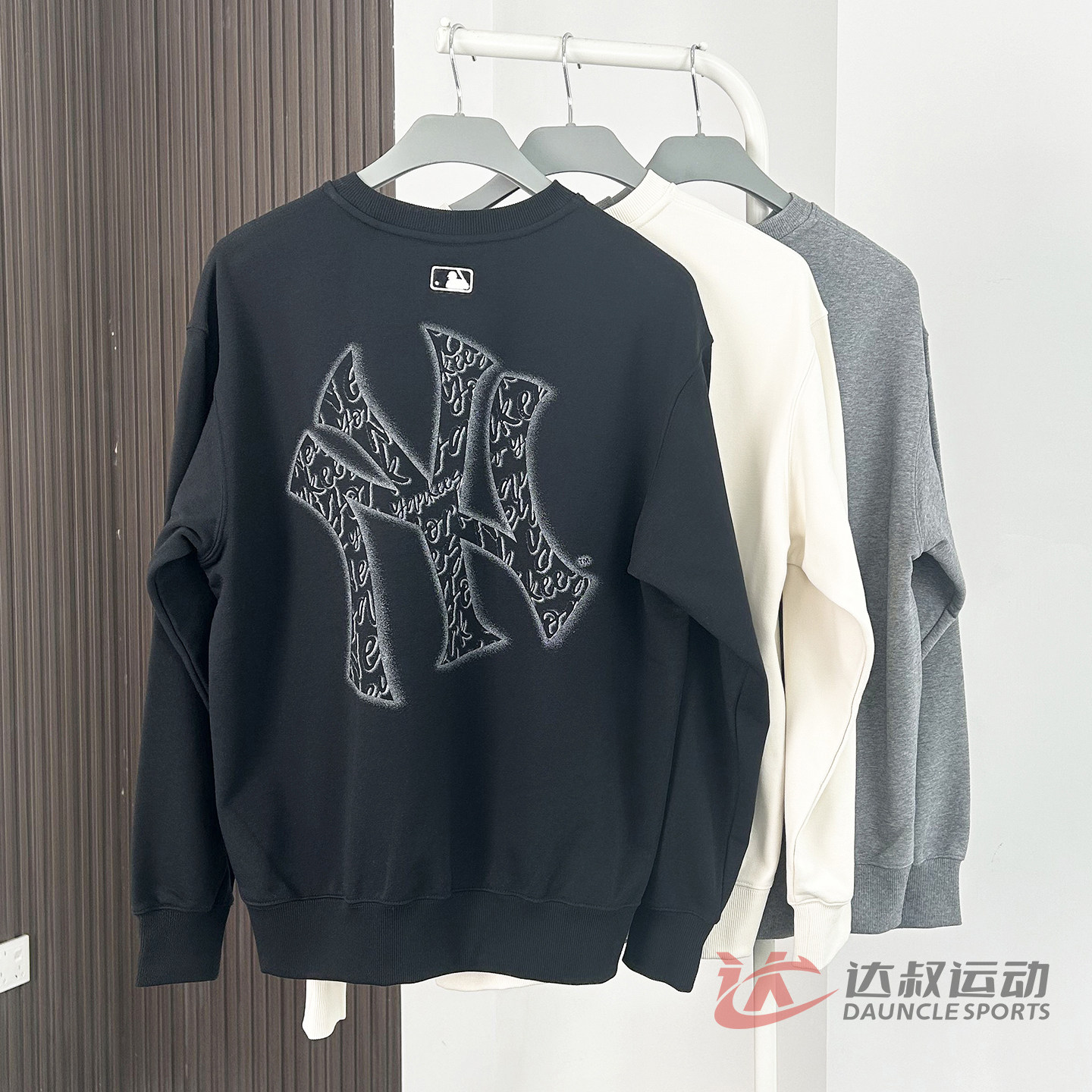 MLB情侣NY大标印花圆领卫衣