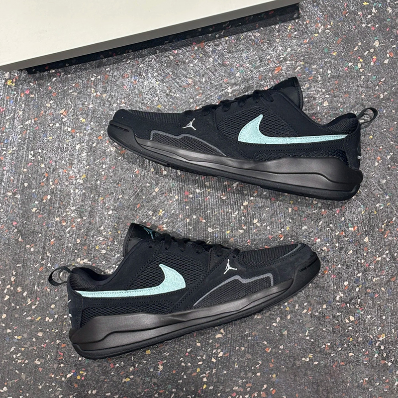 Jordan男子网面缓震舒释鞋运动鞋