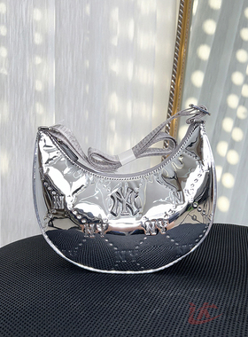 25新款MLB儿童斜挎包男女童NY复古老花月牙包单肩休闲包7ACRMD75N