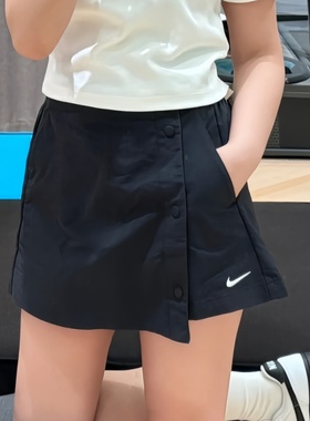 25新款Nike耐克裙裤女子刺绣小标运动休闲排扣速干梭织短裤HM6980