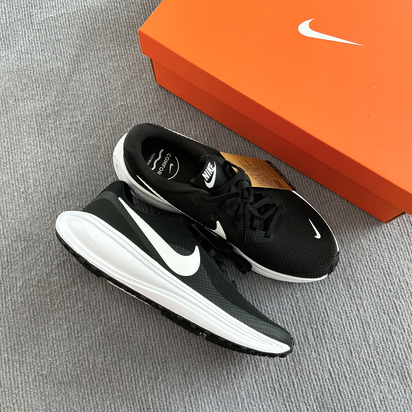 Nike耐克男子公路专业透气跑步鞋