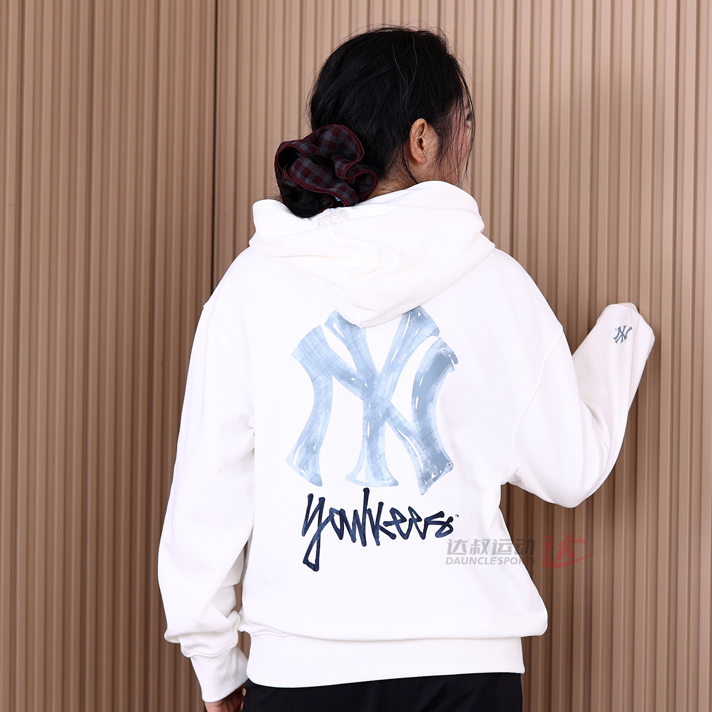 26新款MLB情侣卫衣男女NY手绘大标印花连帽运动套头衫3AHDB0461