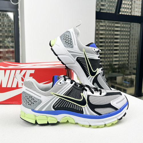 Nike耐克大童女款GS小迈柔运动鞋