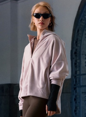 25新款Nike耐克外套女子连帽摇粒绒保暖宽松休闲运动夹克HV3699