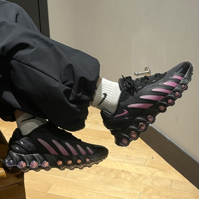 Nike耐克女子气垫缓震运动鞋