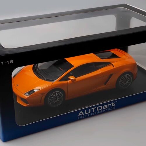 奥拓合金1：18兰博基尼汽车模型