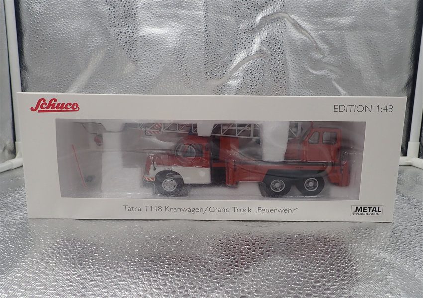 舒克1/43太脱拉吊车消防车