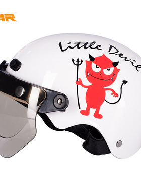 VAR新国标3C认证小恶魔儿童电动摩托车头盔男孩卡通冬季保暖女孩