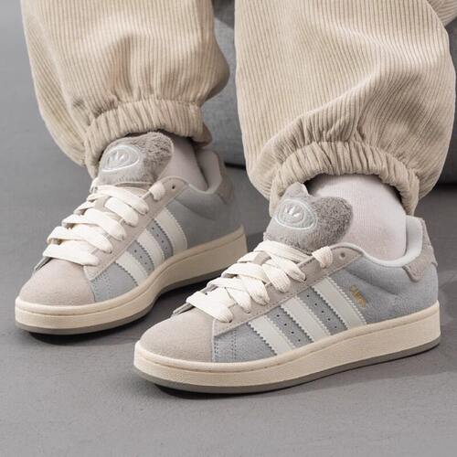 adidas阿迪达斯三叶草女鞋CAMPUS圣诞风可爱毛球运动板鞋 JR8041