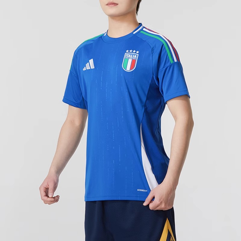 阿迪达斯短袖男款2025夏季新款跑步运动服快干透气半袖T恤IN0657