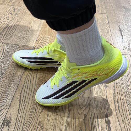 Adidas阿迪达斯F50 LEAGUE TF J儿童鞋TF碎钉足球鞋新款男JR9018