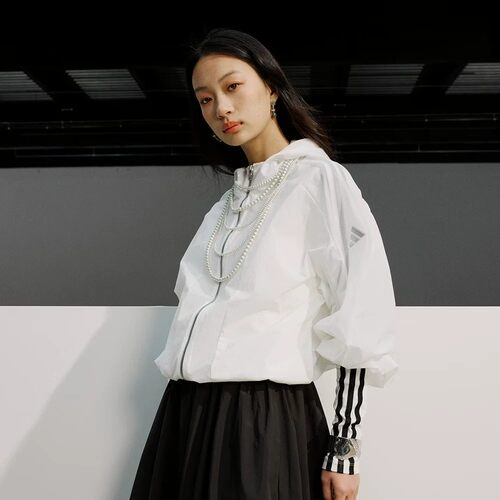 Adidas阿迪达斯女子皮肤衣外套2026春夏款防晒运动休闲夹克JZ1657