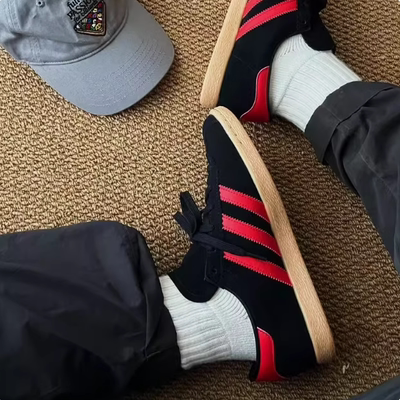 阿迪达斯男女鞋经典百搭休闲板鞋