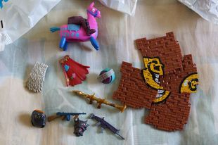 堡垒之夜 3.75寸可动人偶武器配件盲袋手办模型公仔摆件景品玩具