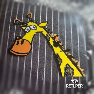 诧异搞笑表情 TLP镂空车贴 长颈鹿 充满疑惑 汽摩防水贴纸 原创