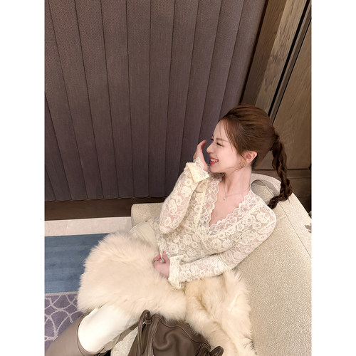 TMHSTUDIO绣花蕾丝拼接花边小衫