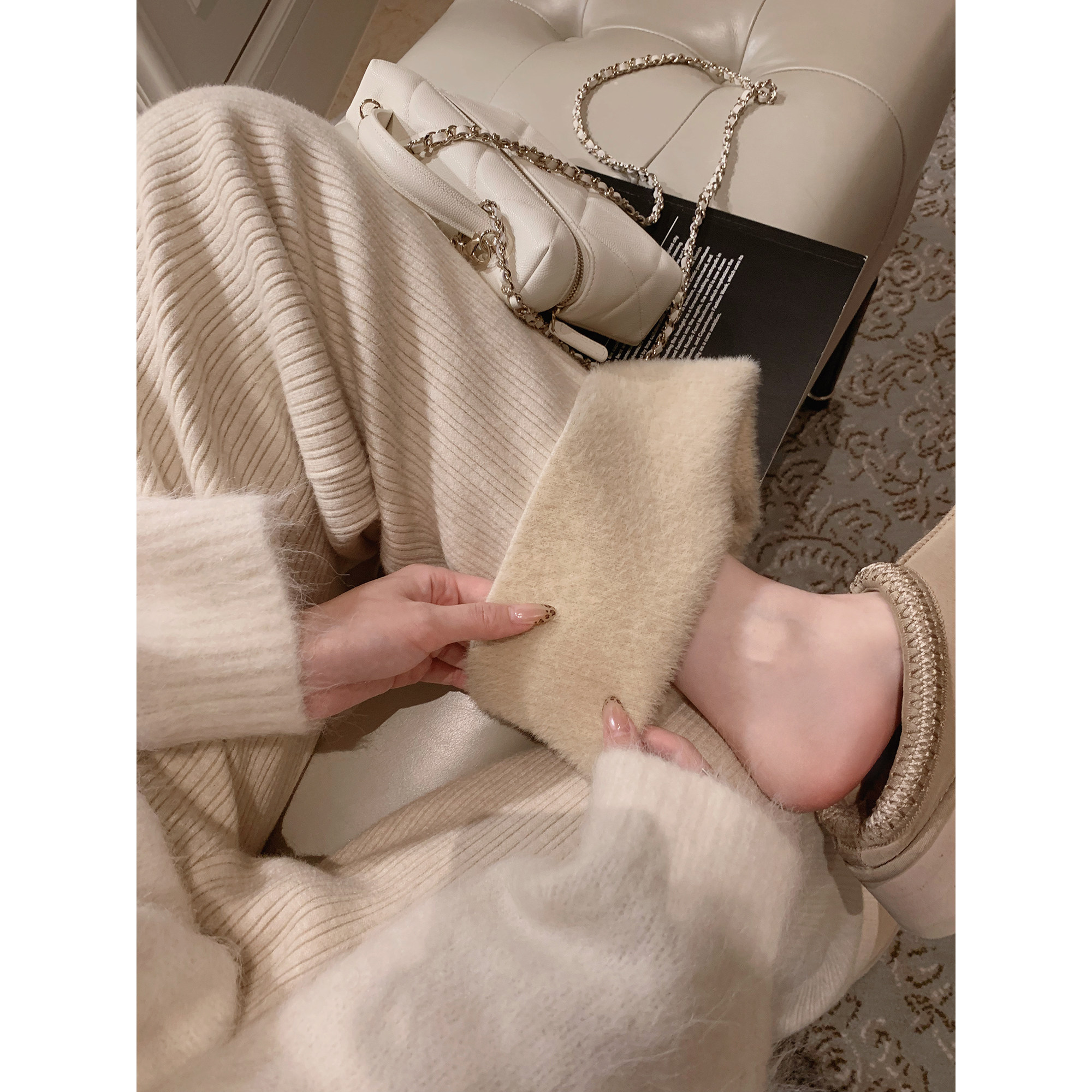 【现货】一体水貂绒2.0！竖坑纹保暖针织直筒裤女冬垂感休闲长裤