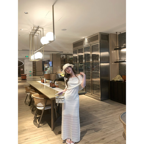TMHSTUDIO镂空钩花针织半身裙