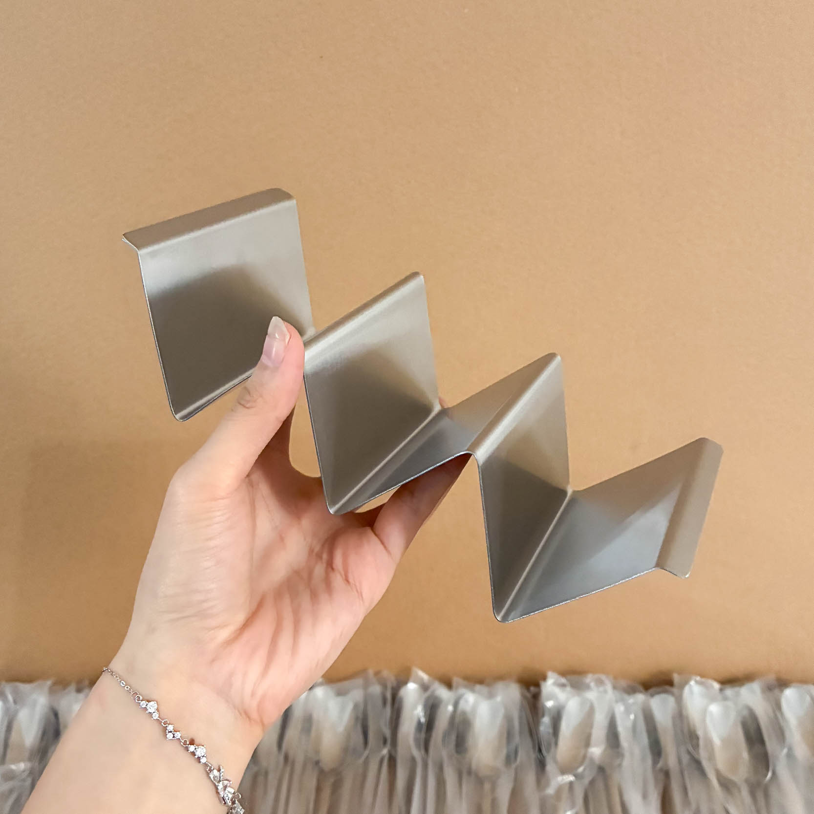 糕点架ins304不锈钢薄饼架创意玉米卷展示架墨西哥玉米饼塔克饼架