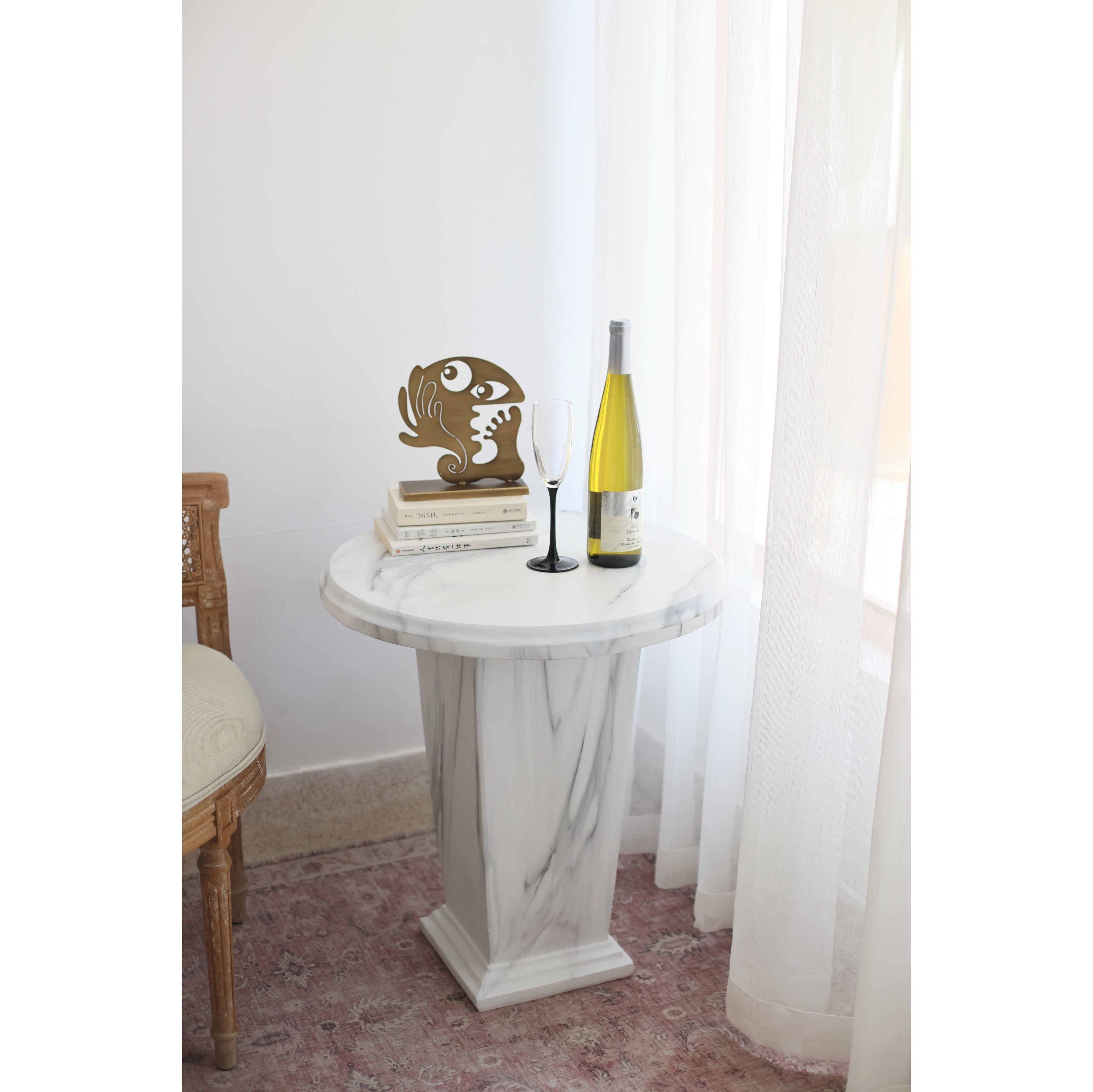 中古风白色仿大理石边几