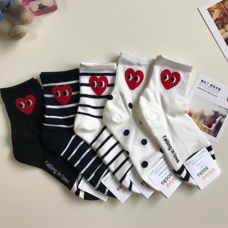 东大门韩国进口爱心眼睛棉袜子