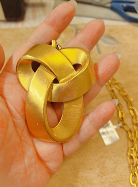 【BW中古】Trifari翠法丽浓金吊坠毛衣链，春夏配休闲衫也很优秀