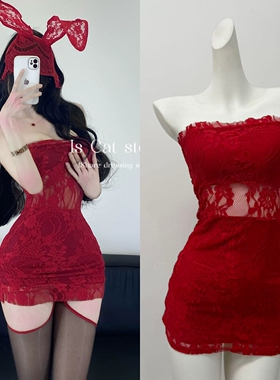 is cat：赤焰织梦 一字肩红色蕾丝抹胸连衣裙性感辣妹收腰包臀裙