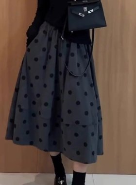 灰色波点花苞裙女秋季流行新款半裙显瘦遮肉洋气百搭a字半身裙子