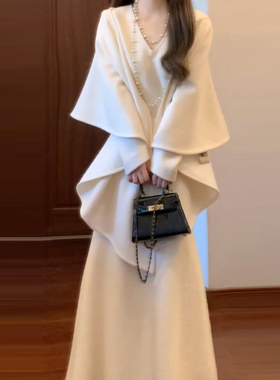 法式温柔风白色斗篷连衣裙子女冬2025新款高级感巨好看穿搭一整套