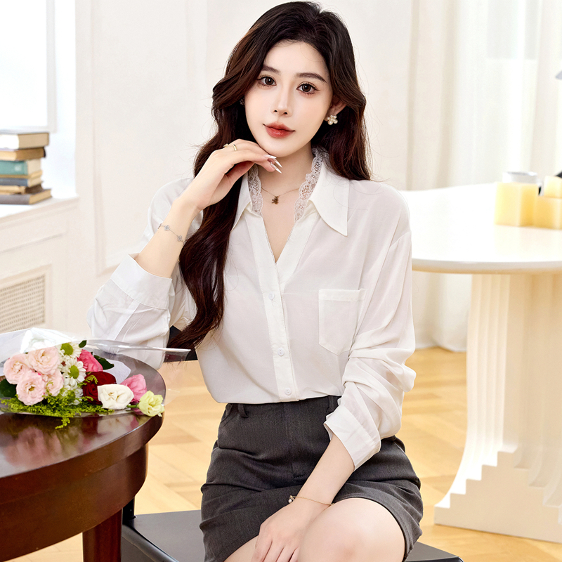 白色蕾丝拼接假两件v领长袖衬衫女春设计感宽松休闲衬衣韩系上衣