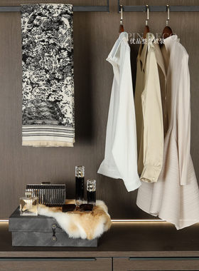 衣帽间装饰品轻奢风衣服首饰摆件